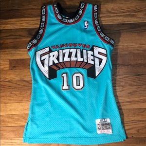 1998-99 Mike Bibby Mitchell & Ness Jersey